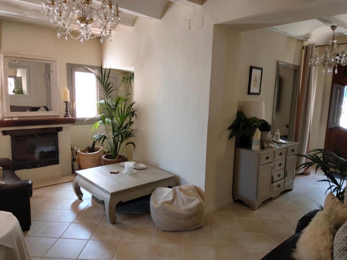 Les Penyetes Boutique Bed And Breakfast Campell Exterior photo